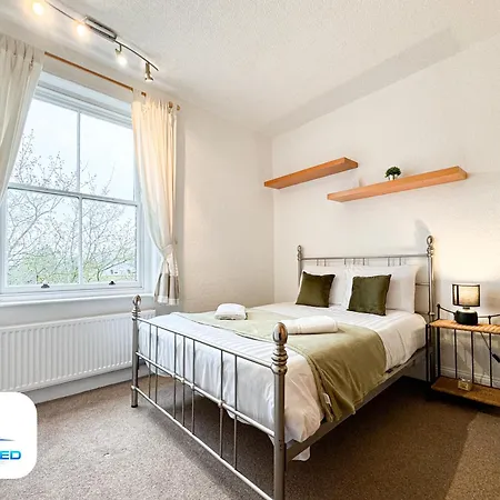 Tatil Evi West End By Furnished - Free Parking - Family - Spacious *
