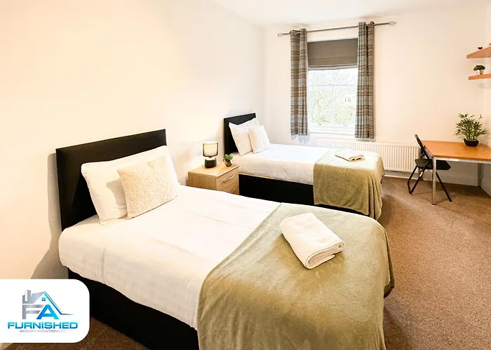 West End By Furnished - Free Parking - Family - Spacious Feriehus